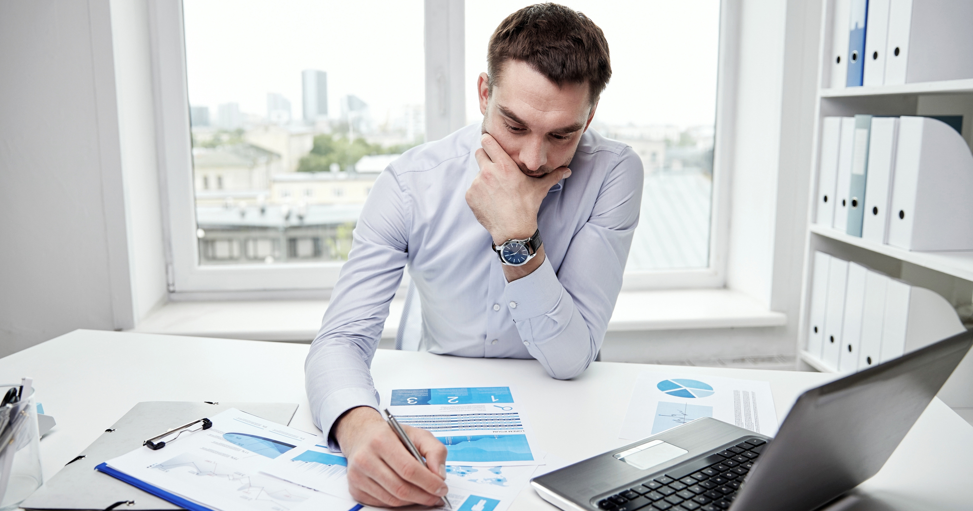 懸念とは 正しい意味や使い方 類語を例文付きで解説 マナラボ