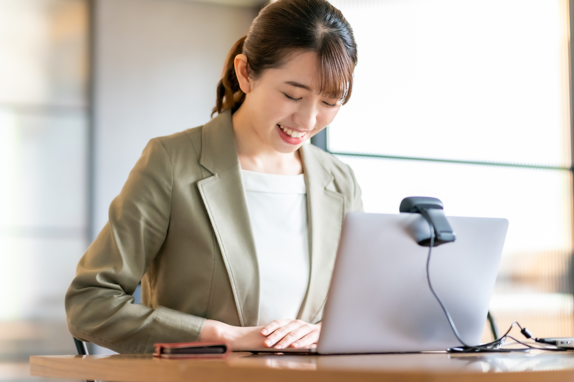 再三再四とは|意味やビジネスでの使い方などを例文とともに解説 – マナラボ